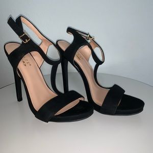 Glaze black high heels